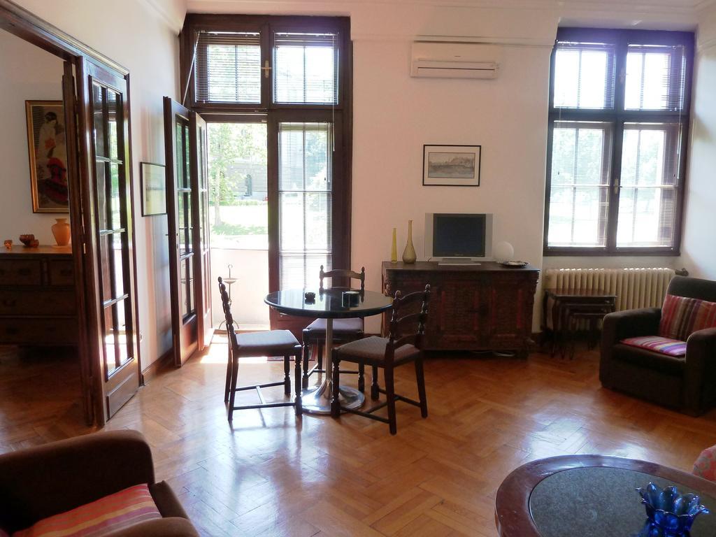Apartment Parliament Park Beograd Eksteriør billede